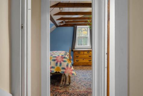 306 Maine Avenue Farmingdale ME 04344