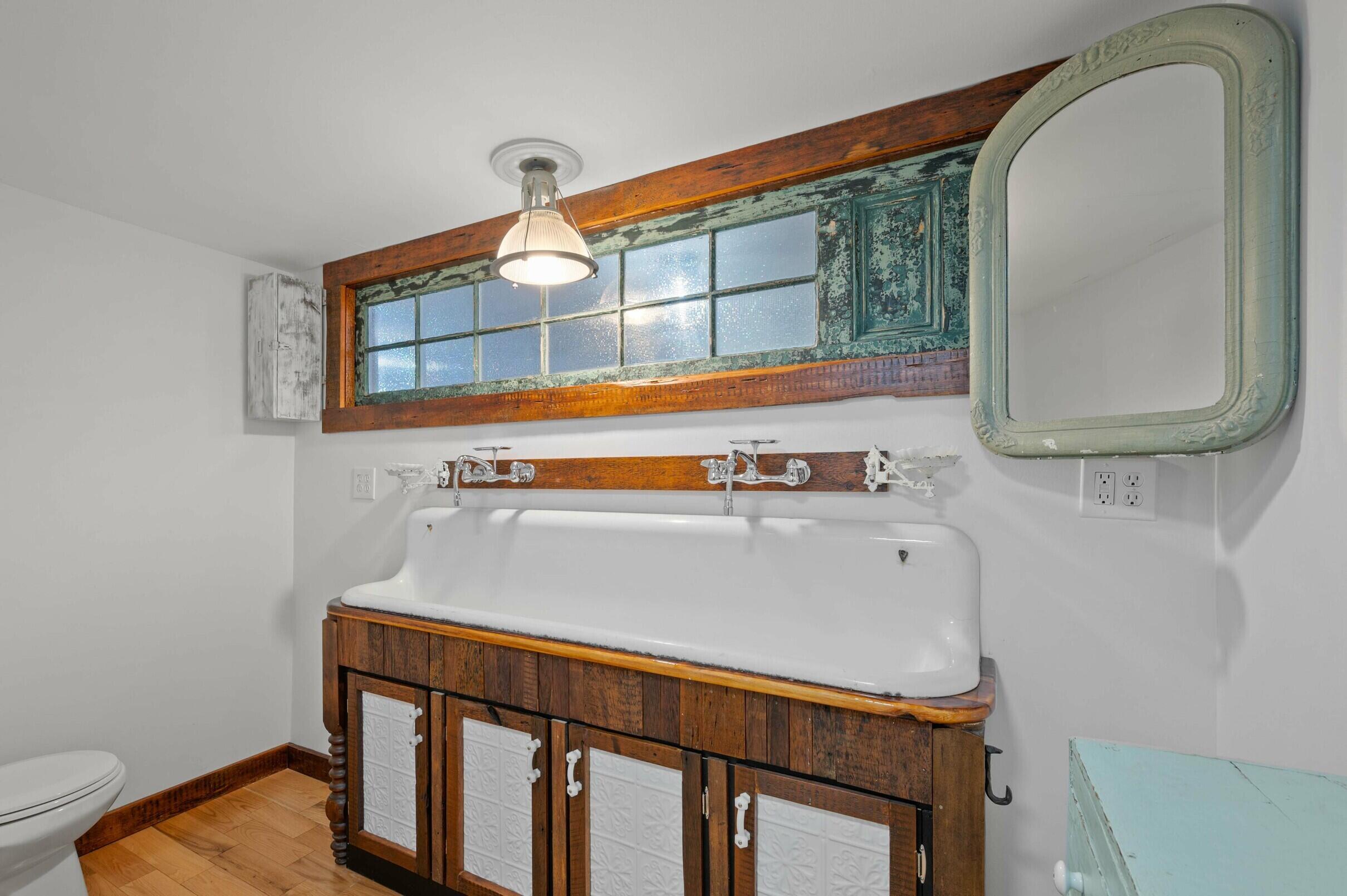 306 Maine Avenue Farmingdale ME 04344