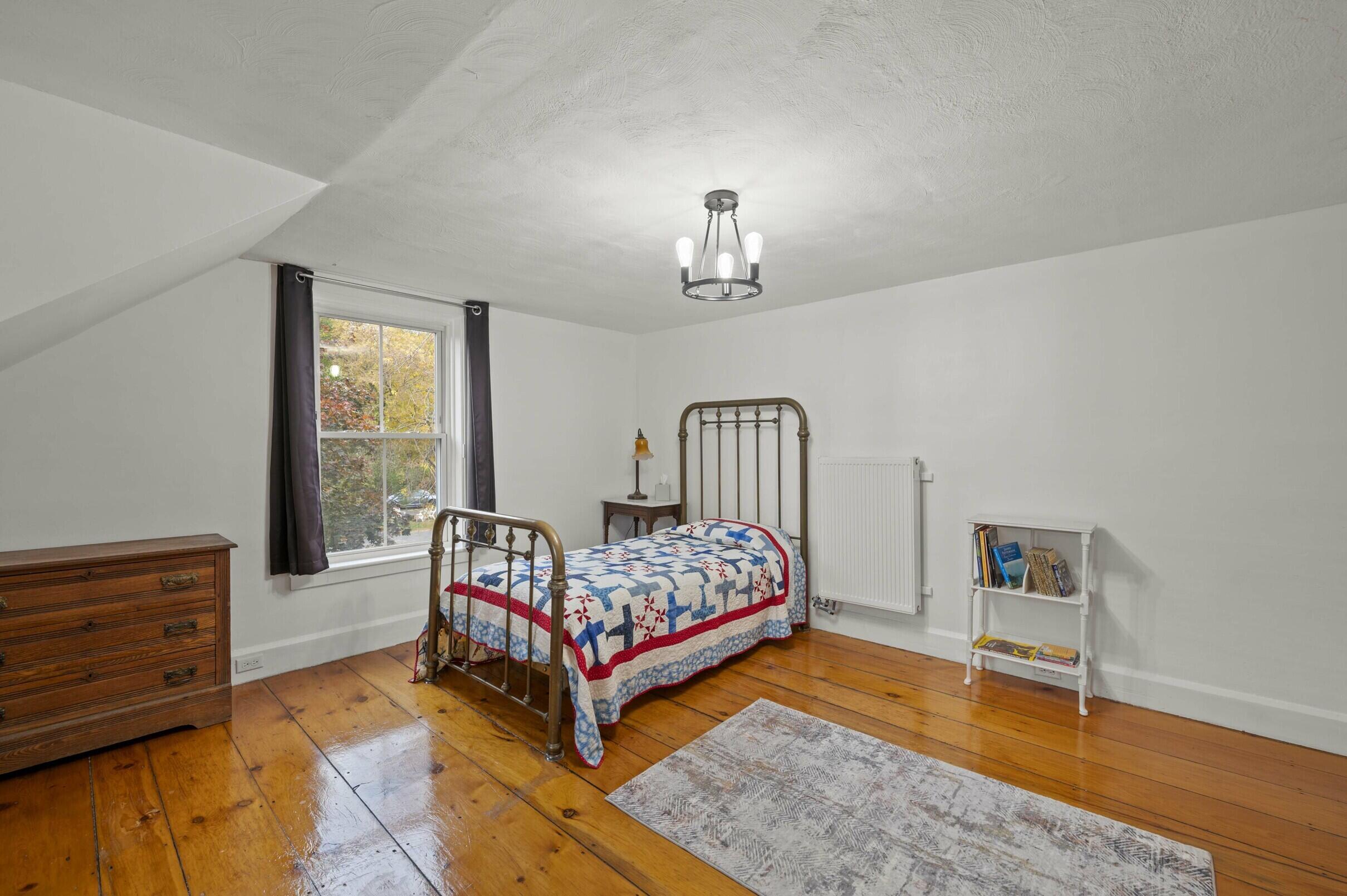 306 Maine Avenue Farmingdale ME 04344