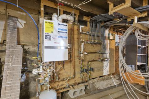 306 Maine Avenue Farmingdale ME 04344