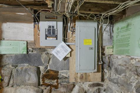 306 Maine Avenue Farmingdale ME 04344