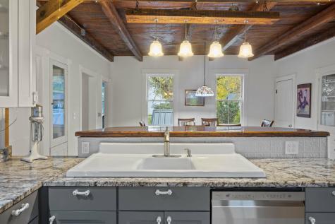 306 Maine Avenue Farmingdale ME 04344