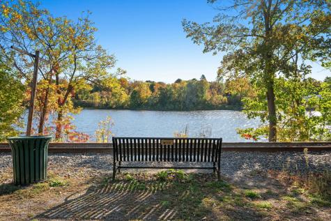 306 Maine Avenue Farmingdale ME 04344