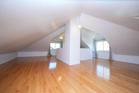 136 Lancaster Avenue Bangor ME 04401