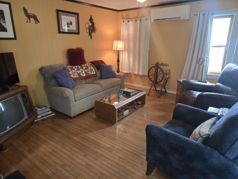 2549 Us Route 202 Winthrop ME 04364