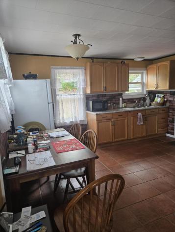 2549 Us Route 202 Winthrop ME 04364