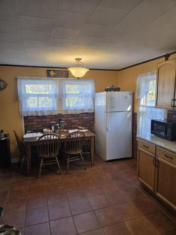 2549 Us Route 202 Winthrop ME 04364