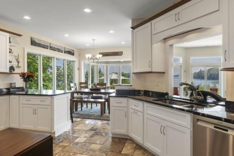 36 Wharf Road Boothbay ME 04537