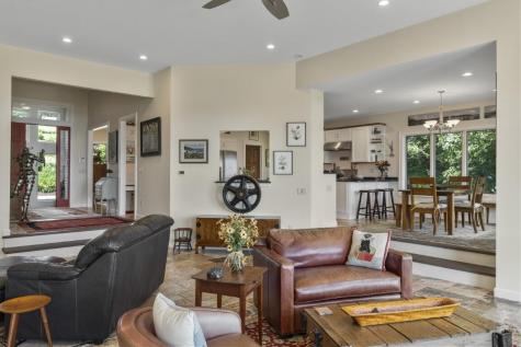 36 Wharf Road Boothbay ME 04537