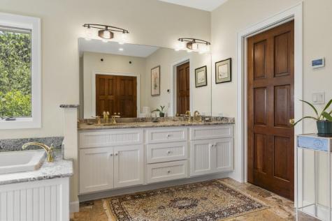 36 Wharf Road Boothbay ME 04537