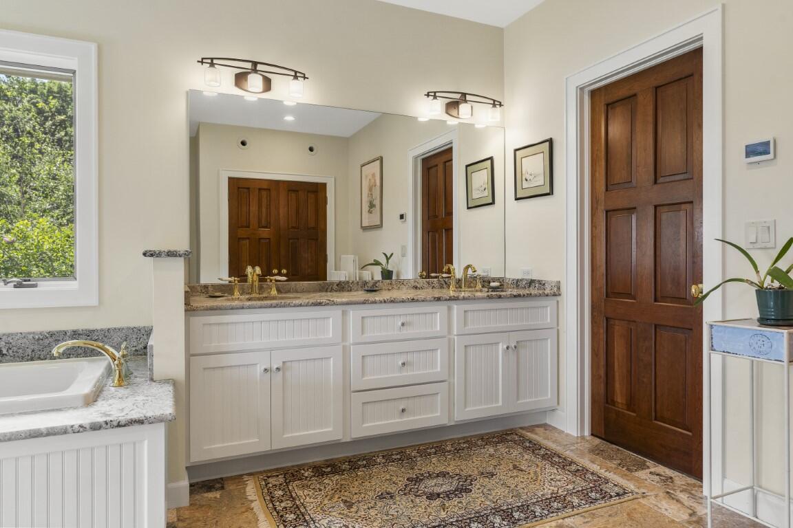 36 Wharf Road Boothbay ME 04537