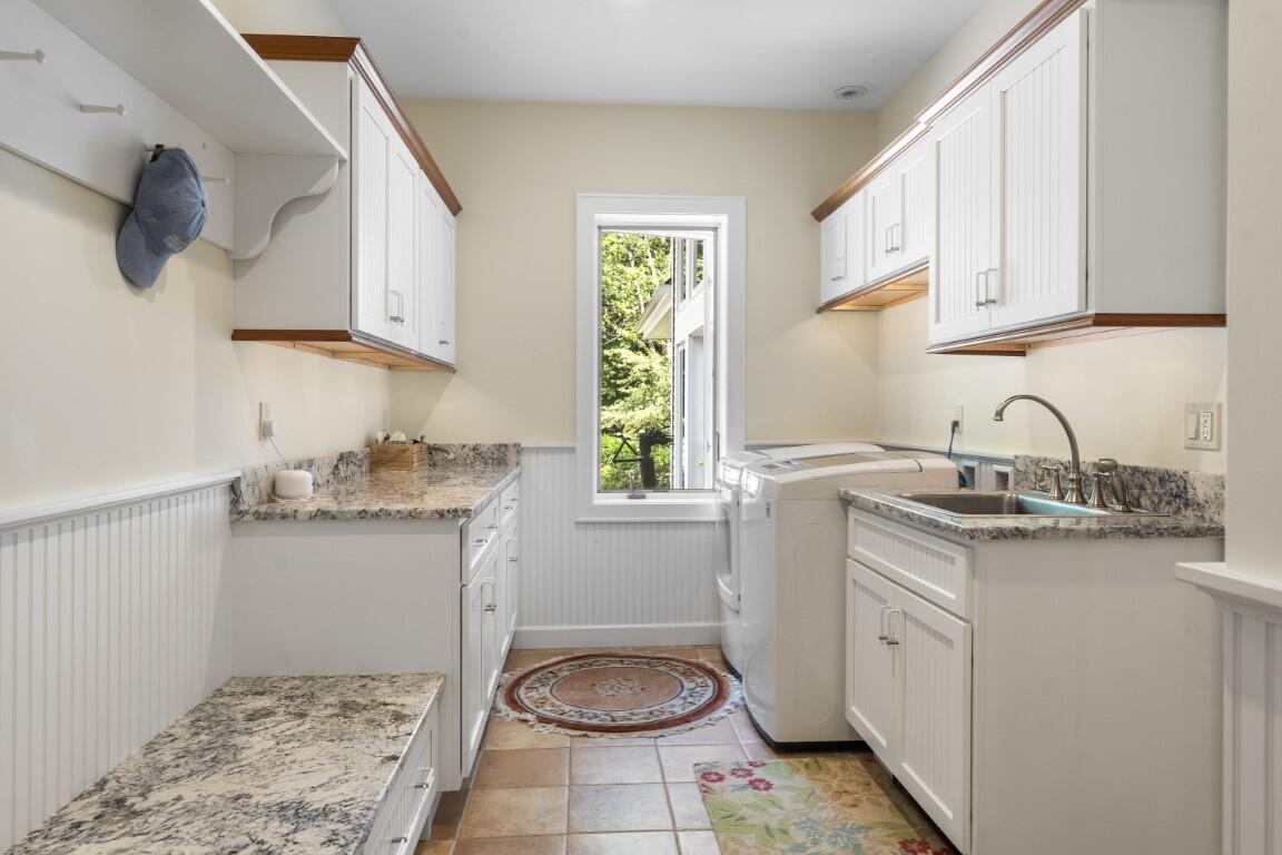 36 Wharf Road Boothbay ME 04537