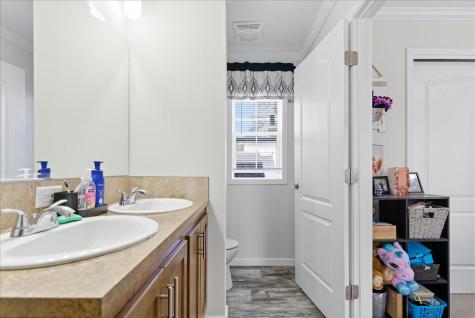 48 Fairview Drive Lisbon ME 04250