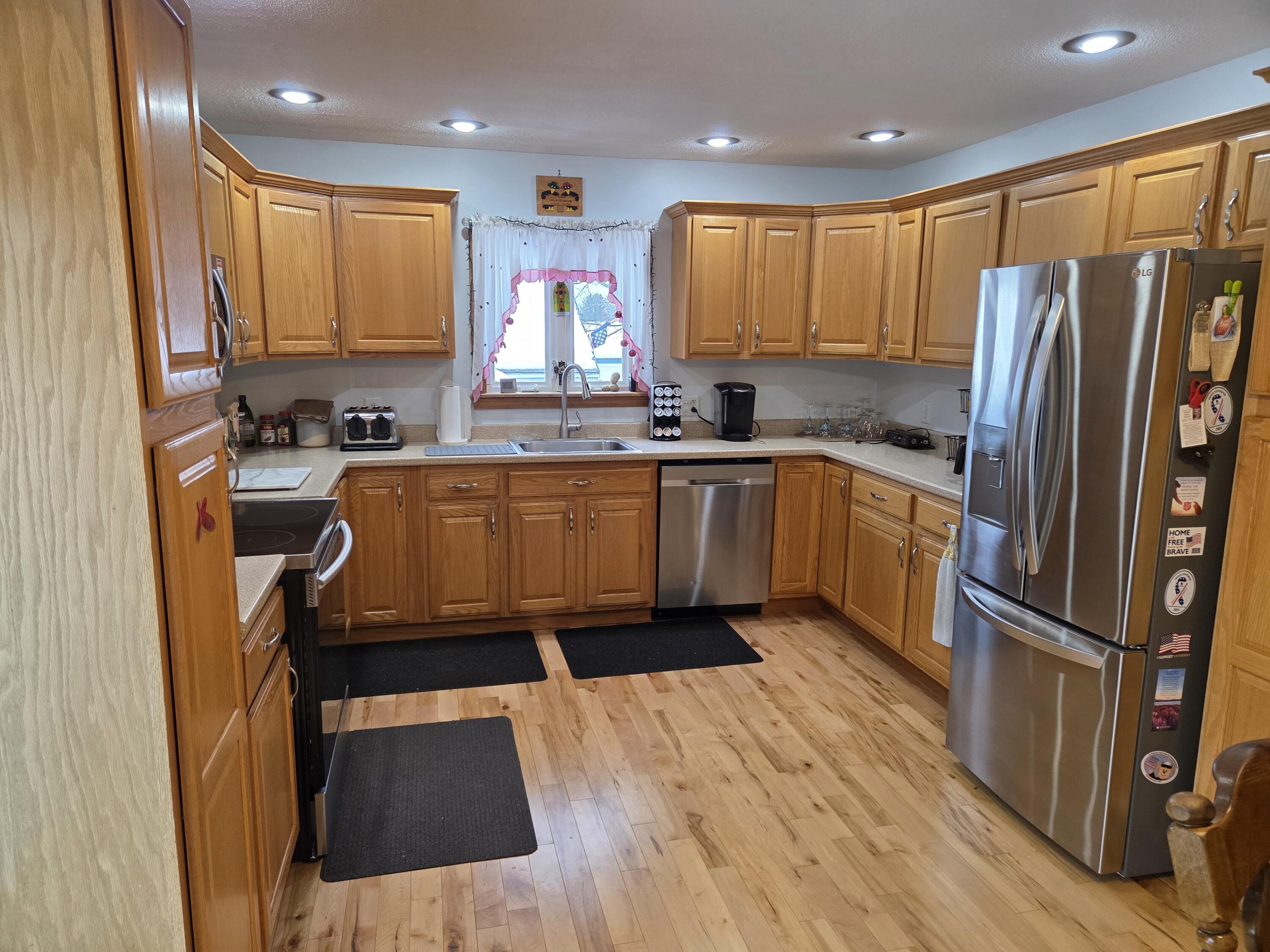 77 Billings Road Hermon ME 04401