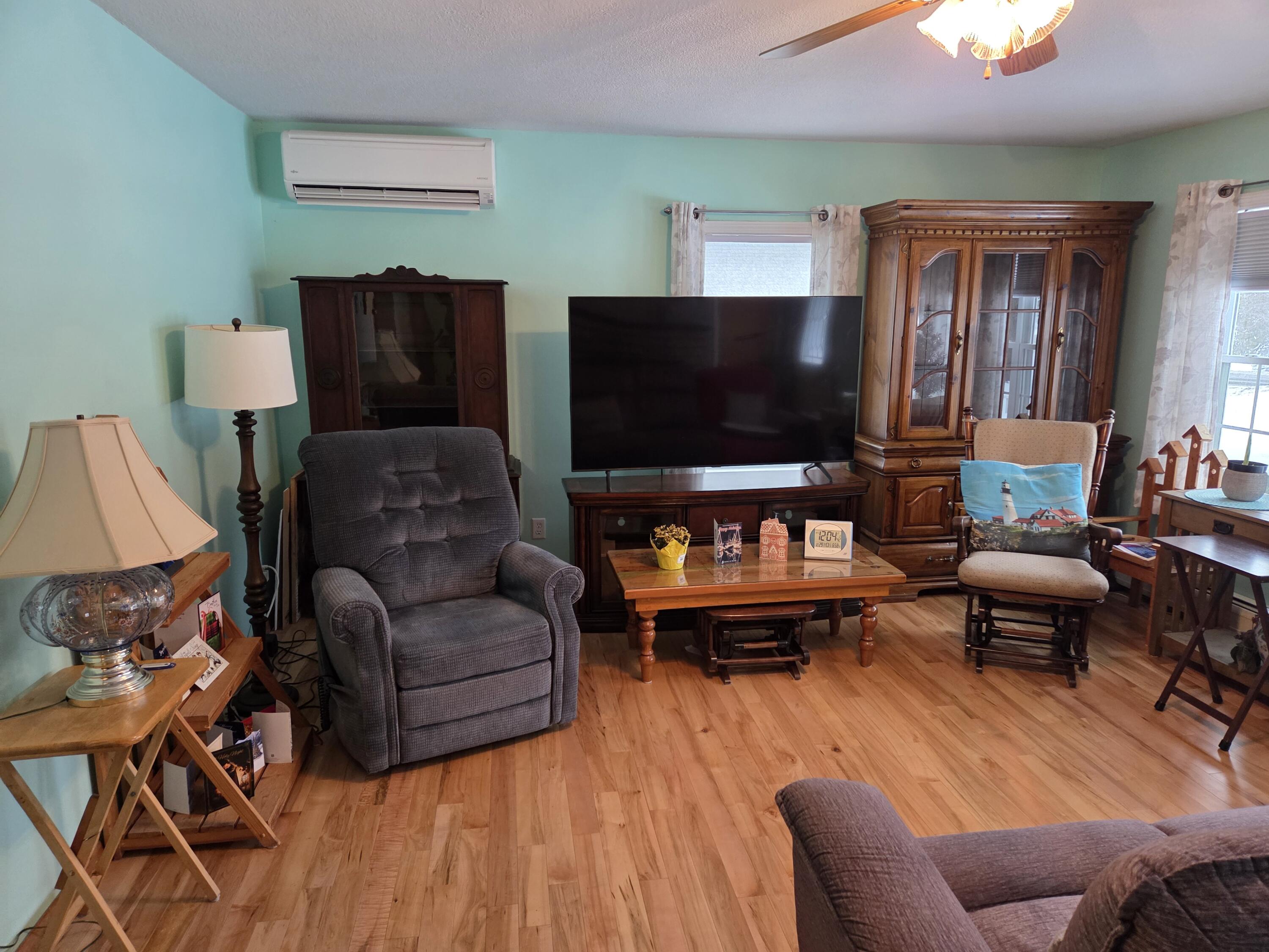 77 Billings Road Hermon ME 04401