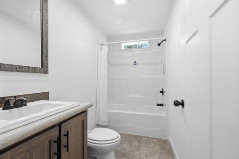 8 Victoria Drive Waterville ME 04901