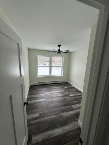 17 Murray Drive Raymond ME 04071