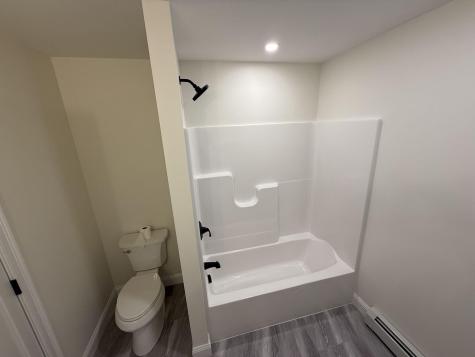 17 Murray Drive Raymond ME 04071