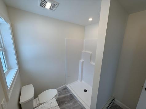 17 Murray Drive Raymond ME 04071