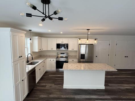 17 Murray Drive Raymond ME 04071