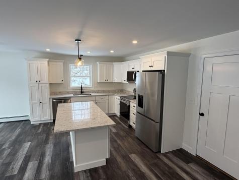 17 Murray Drive Raymond ME 04071