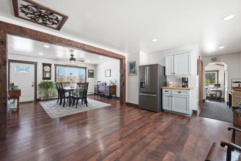 35 Pierce Road Oxford ME 04270