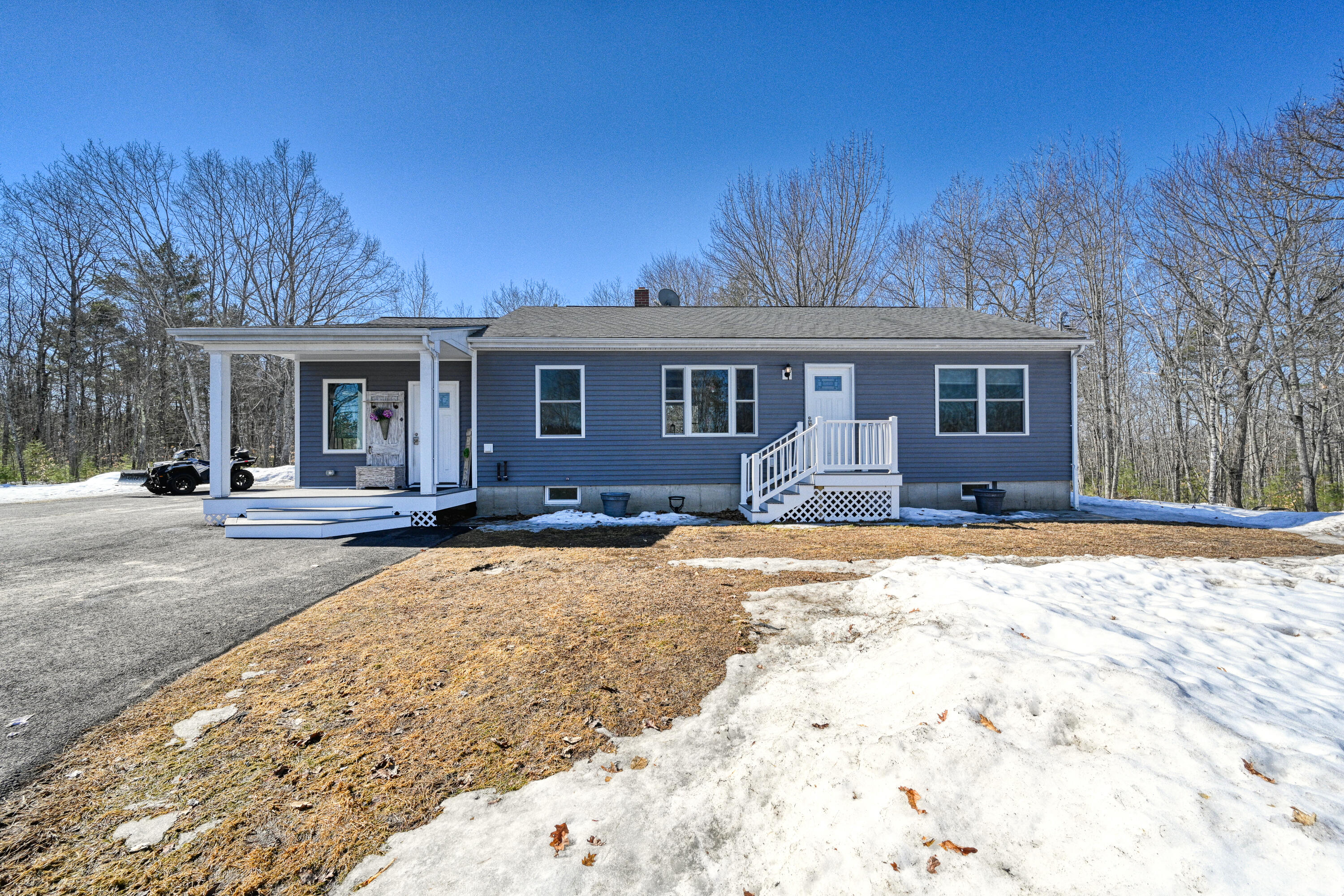 35 Pierce Road Oxford ME 04270