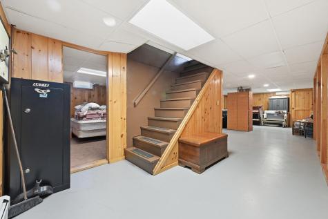 35 Pierce Road Oxford ME 04270