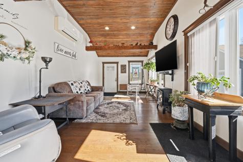 35 Pierce Road Oxford ME 04270