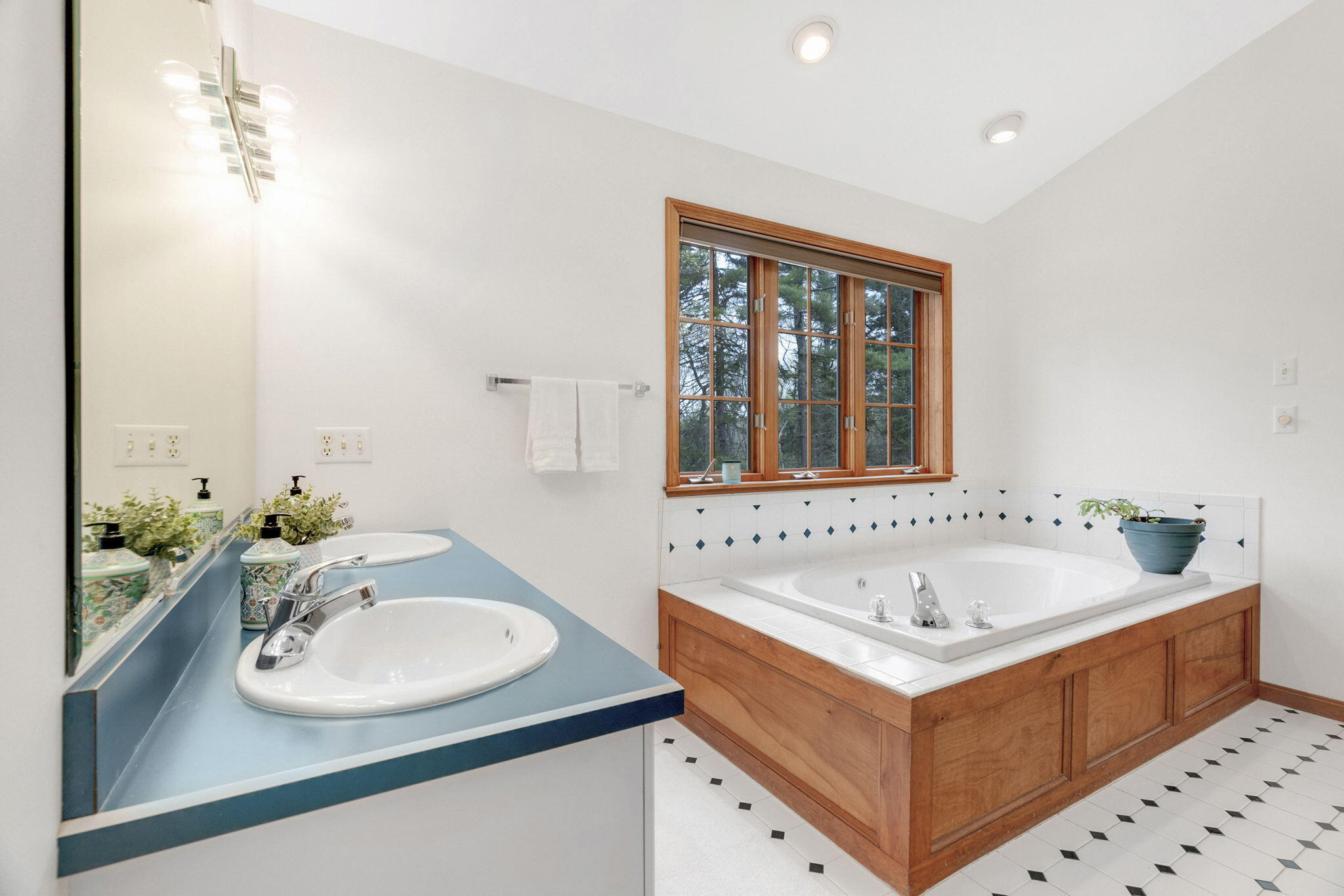 4 Rocky Lane Freeport ME 04032