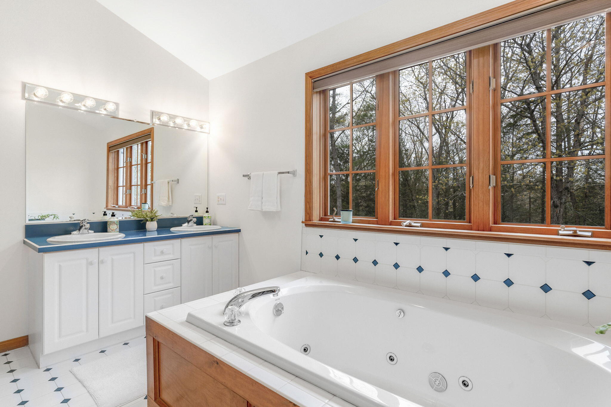 4 Rocky Lane Freeport ME 04032