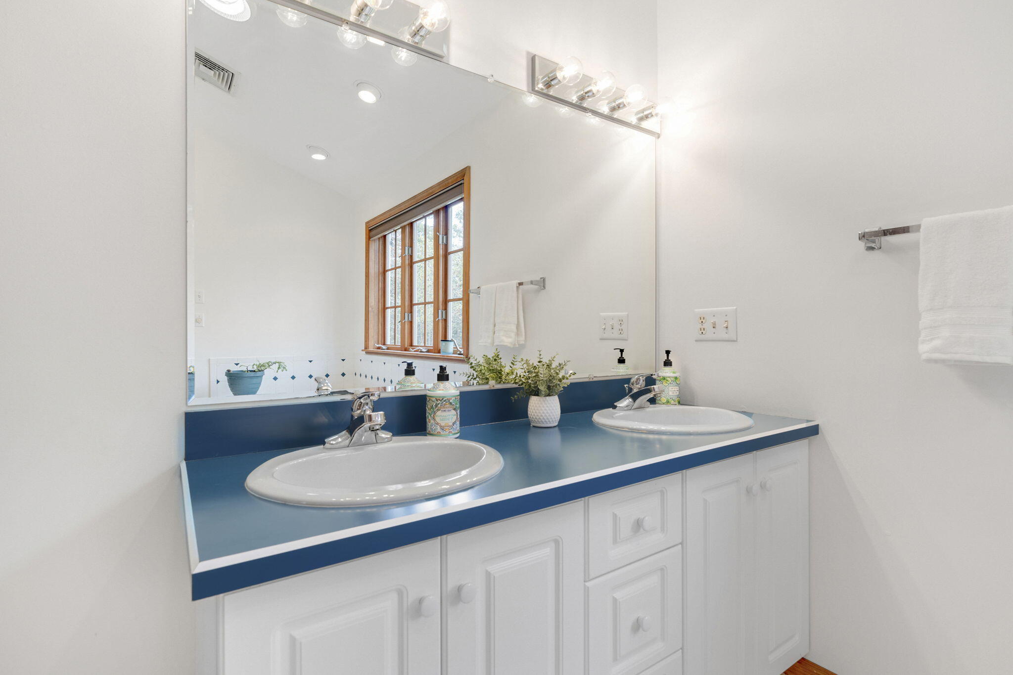 4 Rocky Lane Freeport ME 04032