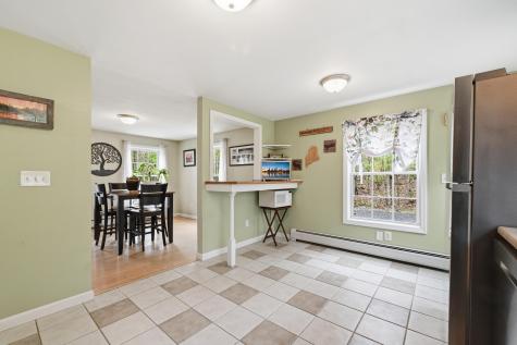 14 Wipple Tree Lane Naples ME 04055