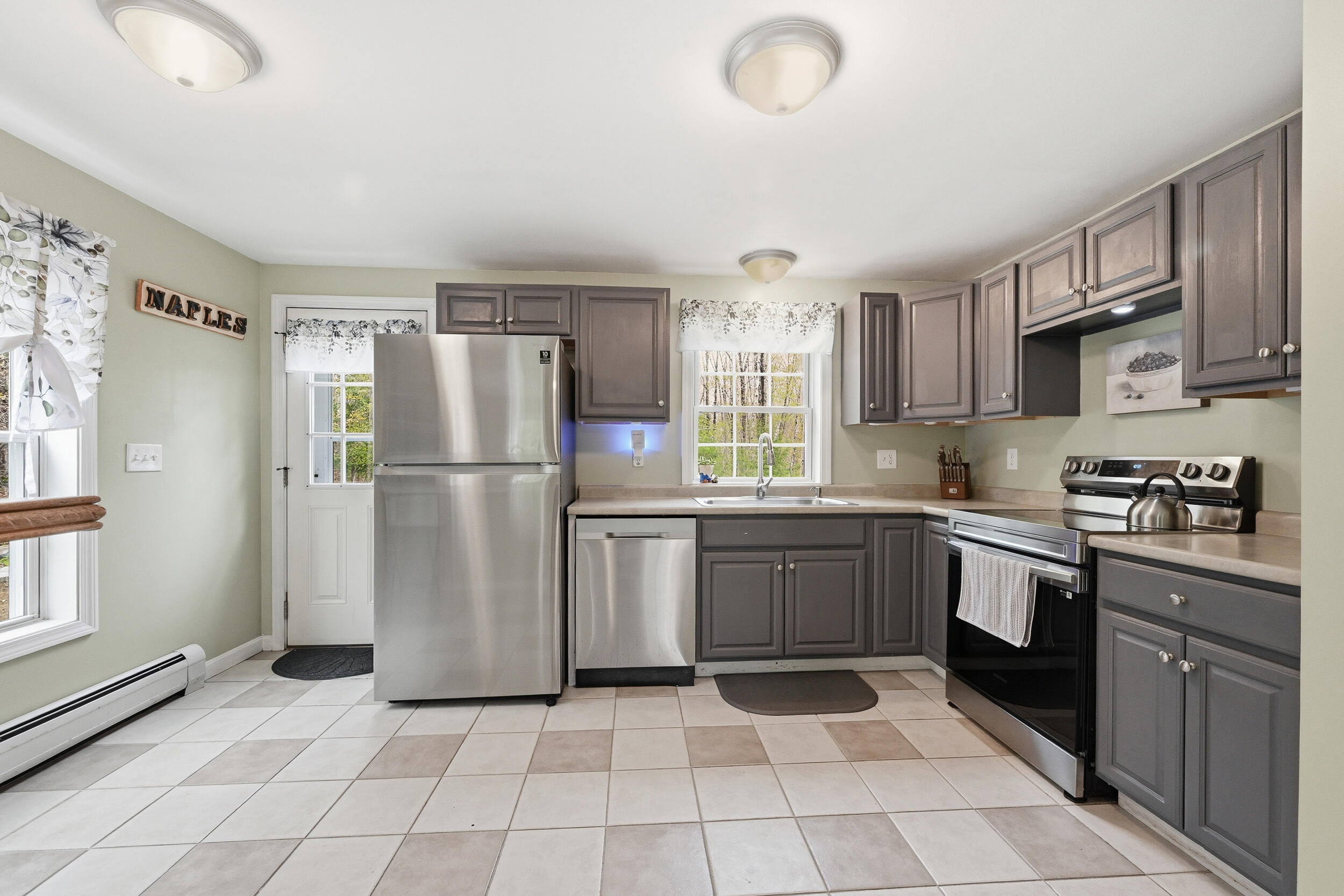14 Wipple Tree Lane Naples ME 04055