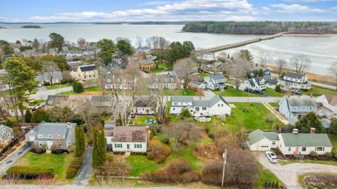 17 Us Route 1 Falmouth ME 04105