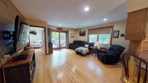 31 Sheffield Avenue Lewiston ME 04240