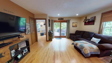31 Sheffield Avenue Lewiston ME 04240