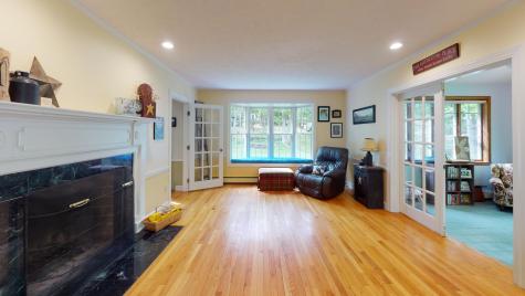 31 Sheffield Avenue Lewiston ME 04240
