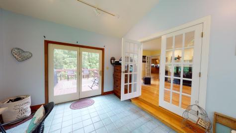 31 Sheffield Avenue Lewiston ME 04240