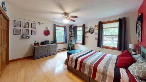 31 Sheffield Avenue Lewiston ME 04240