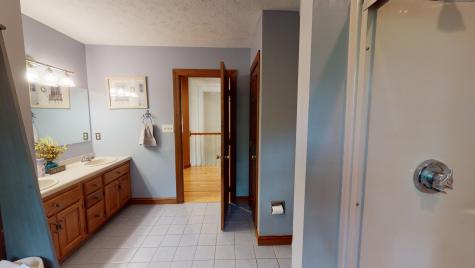 31 Sheffield Avenue Lewiston ME 04240