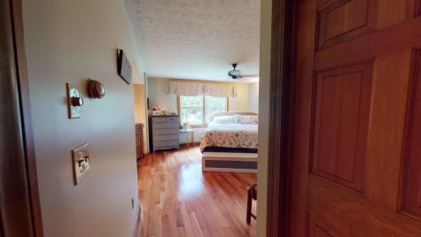 31 Sheffield Avenue Lewiston ME 04240