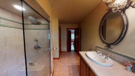 31 Sheffield Avenue Lewiston ME 04240