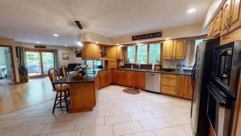 31 Sheffield Avenue Lewiston ME 04240