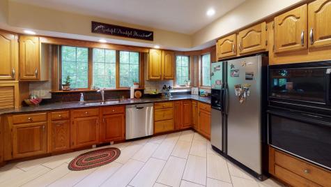31 Sheffield Avenue Lewiston ME 04240