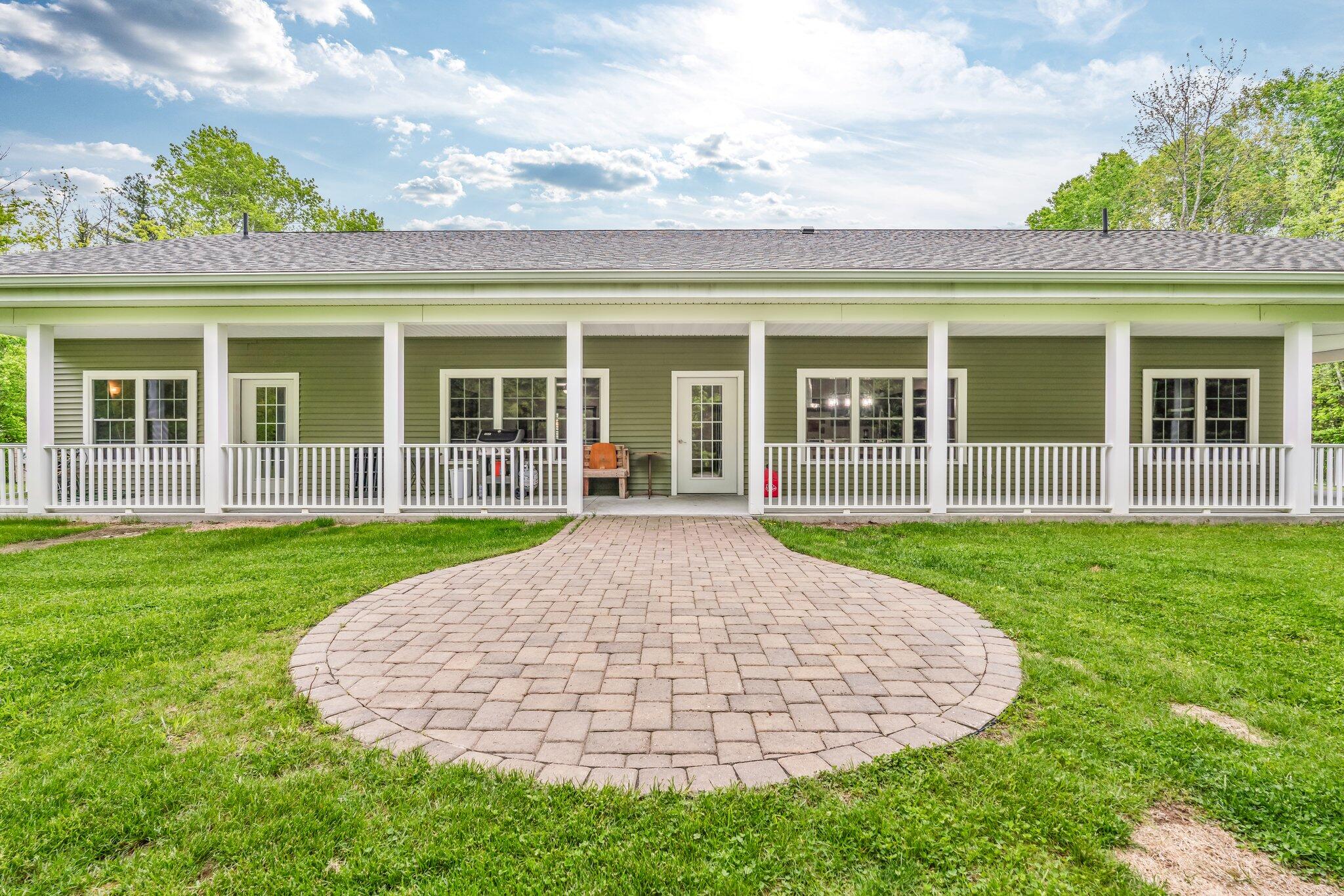 66 Mcnally Road Clinton ME 04927