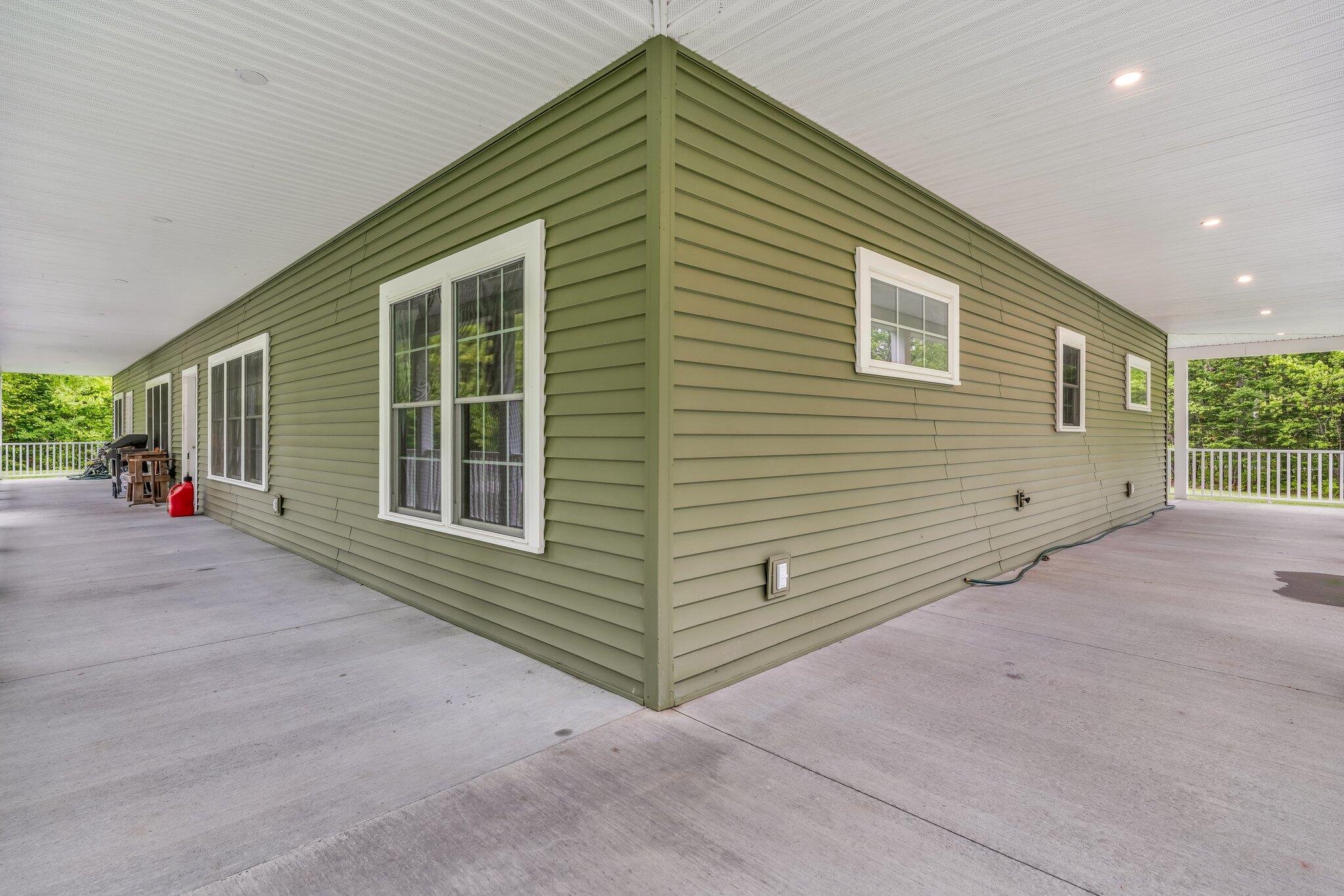 66 Mcnally Road Clinton ME 04927