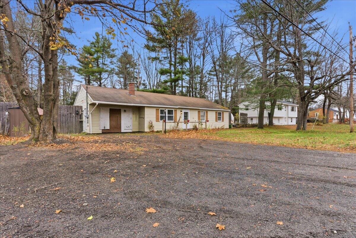 21 Wing Street Lisbon ME 04252