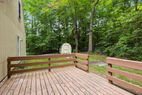 15 Kathy Lane Cumberland ME 04021