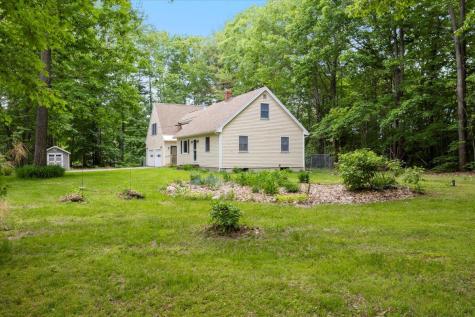 15 Kathy Lane Cumberland ME 04021